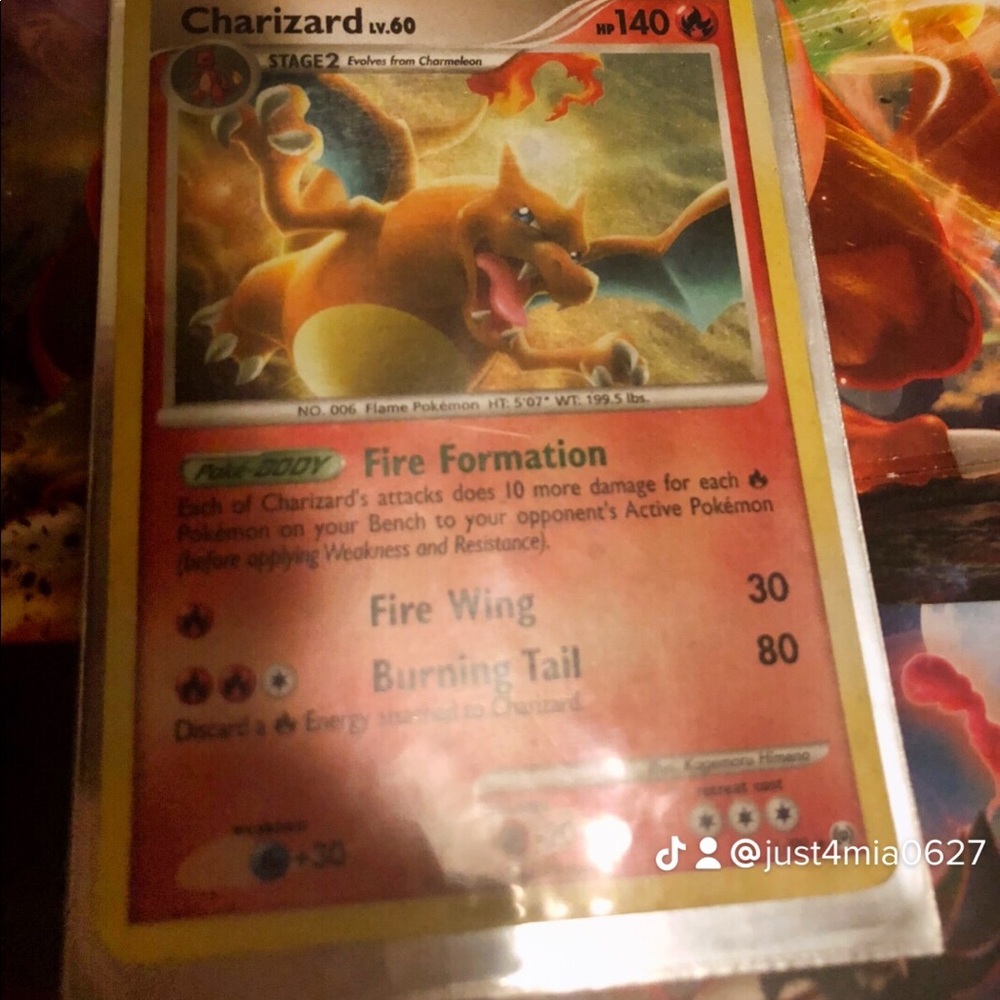 CHARIZARD 2009 RARE HOLO.